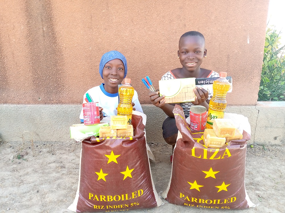 1.615 gavekurve uddelt i Burkina Faso