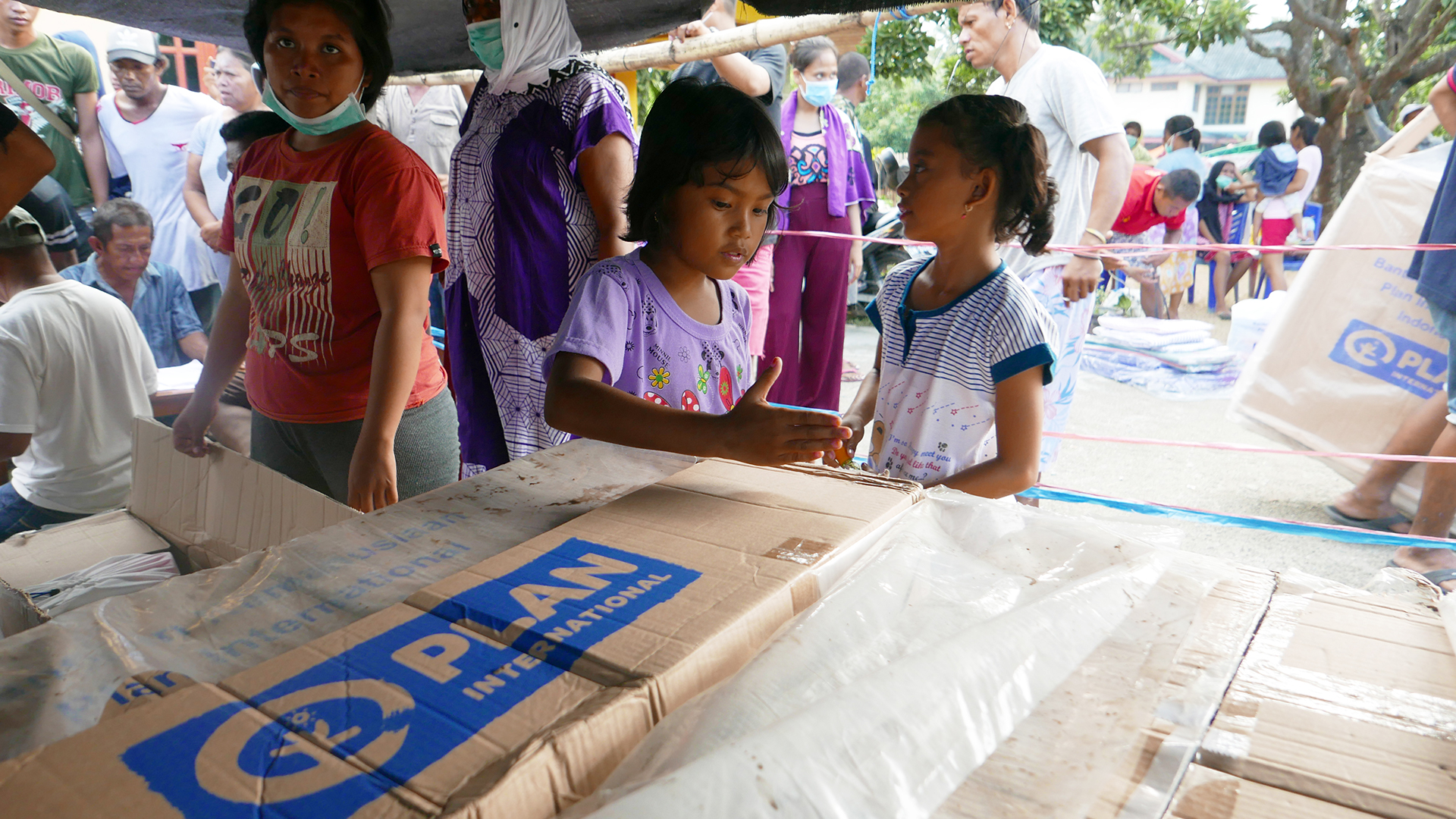 Jordskælv i Java, Indonesien: Plan International hjælper børn ramt af katastrofen